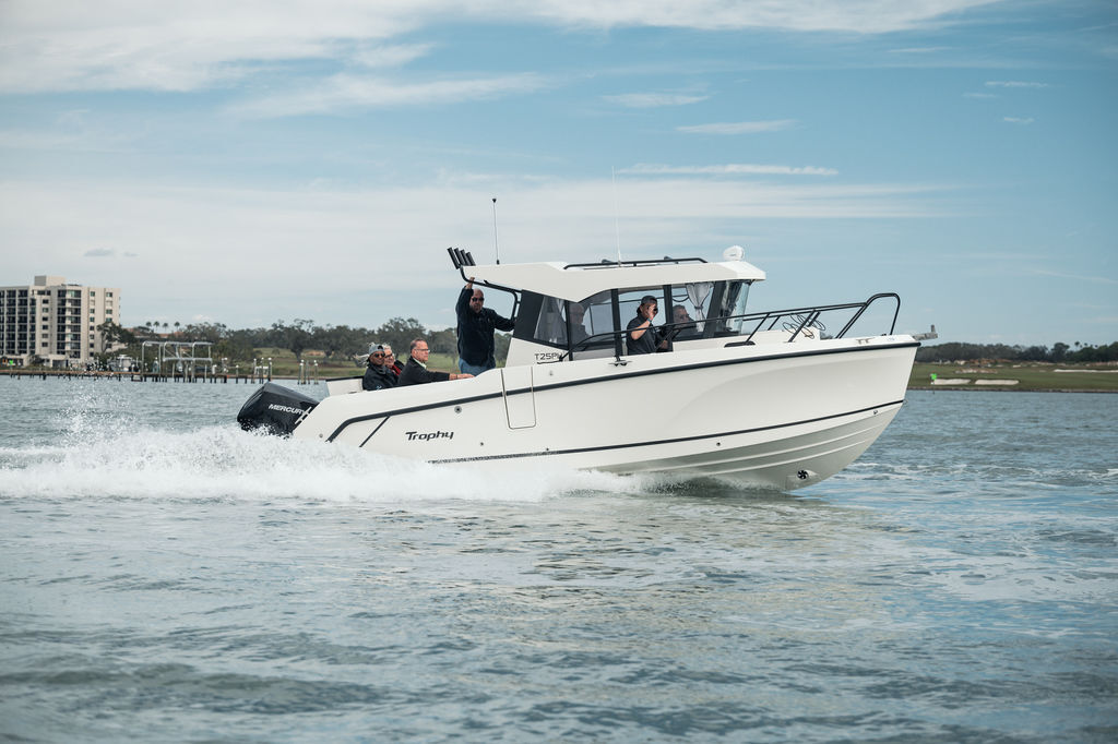 2026 Bayliner T23 Pilothouse 24CC in avon NY