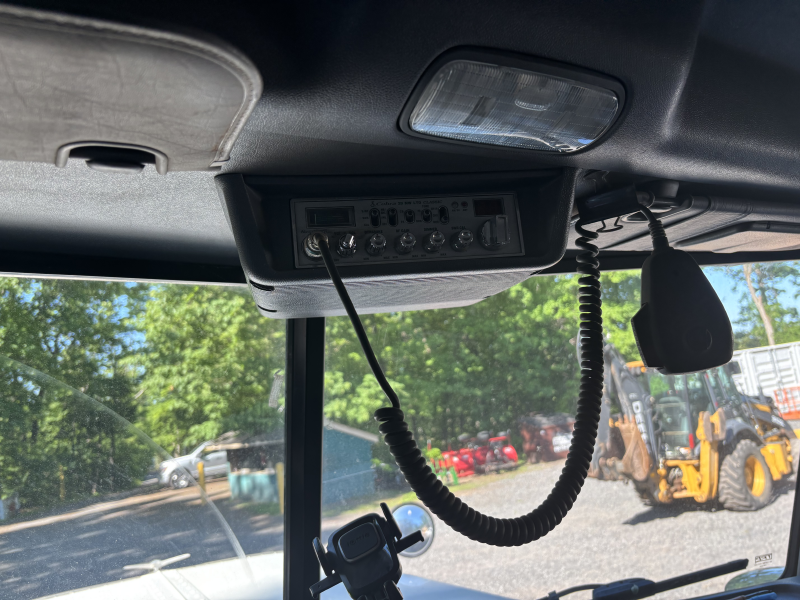 2015 PETERBILT 389