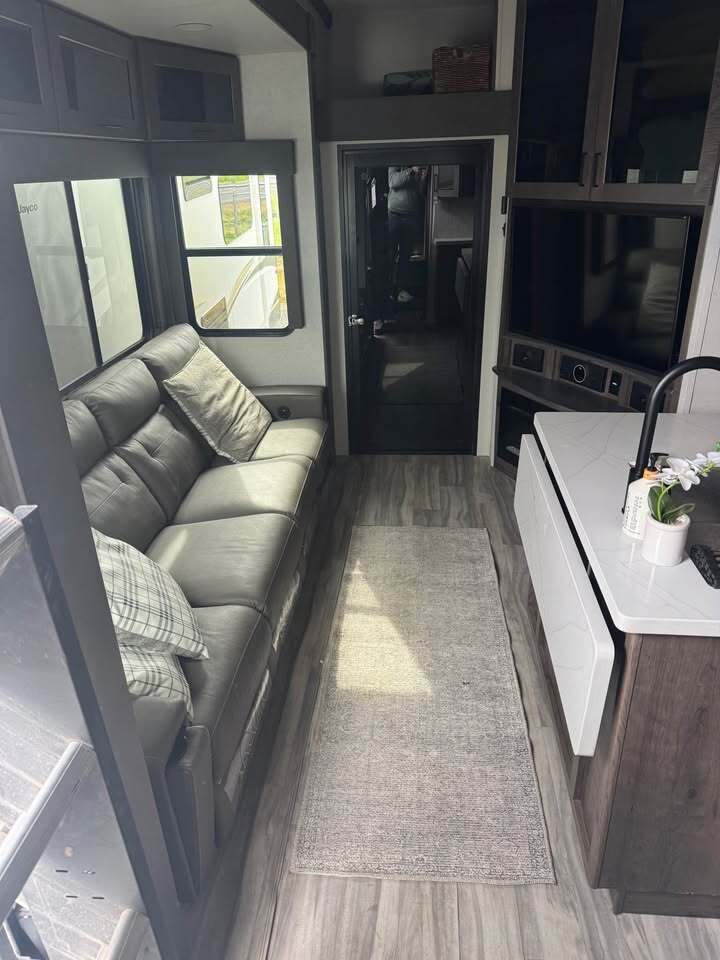 2022 Alliance Rv VALOR 36V11 in eugene OR