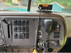 2005 MACK CV713