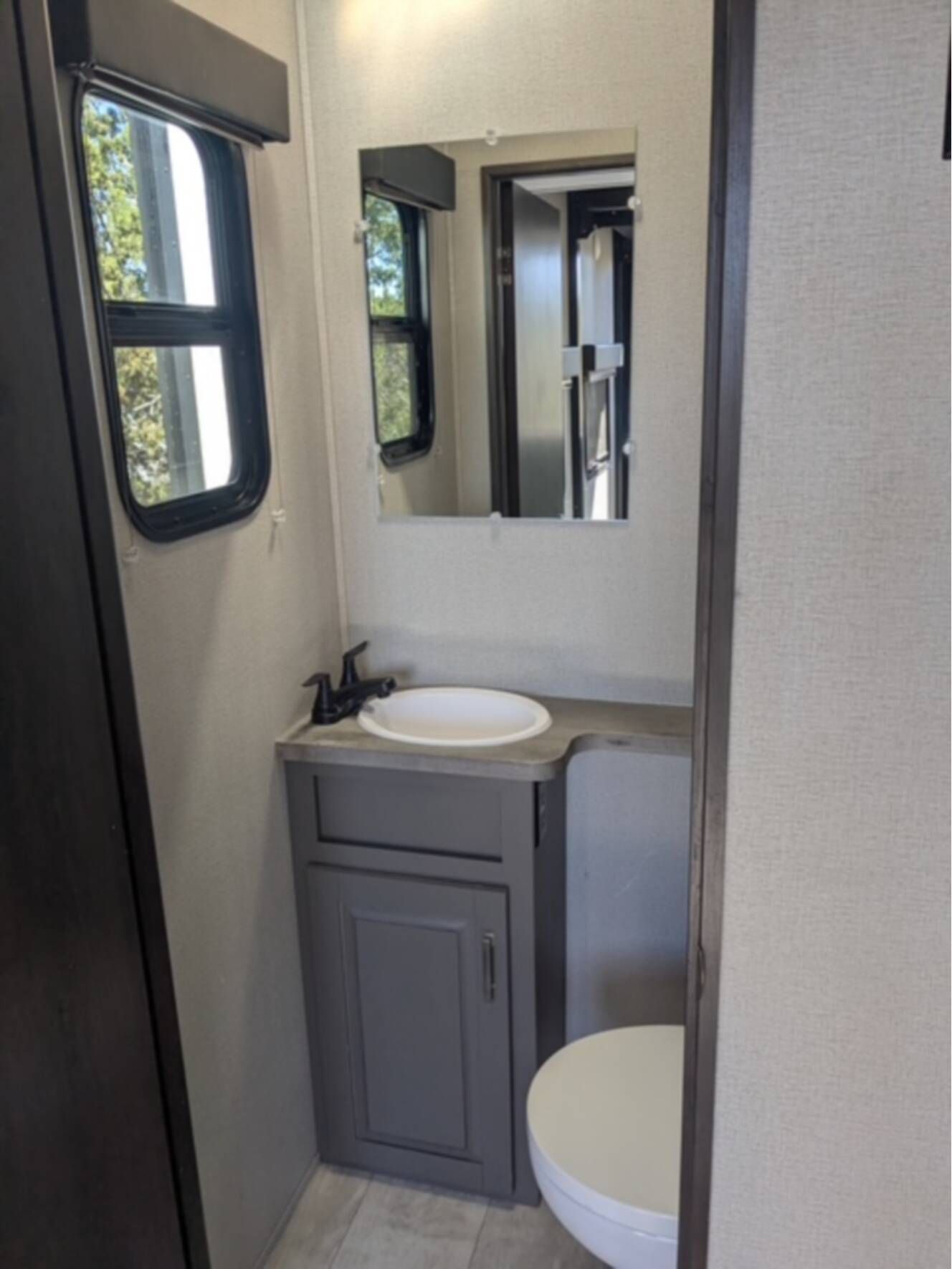 A photo of this 2020 Grand Design MOMENTUM G-CLASS 320G