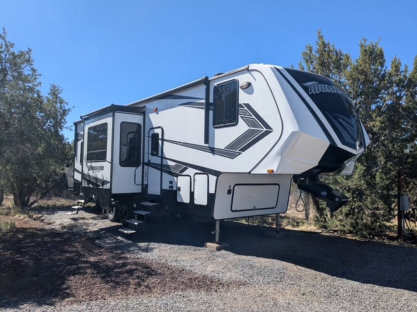 A photo of this 2020 Grand Design MOMENTUM G-CLASS 320G