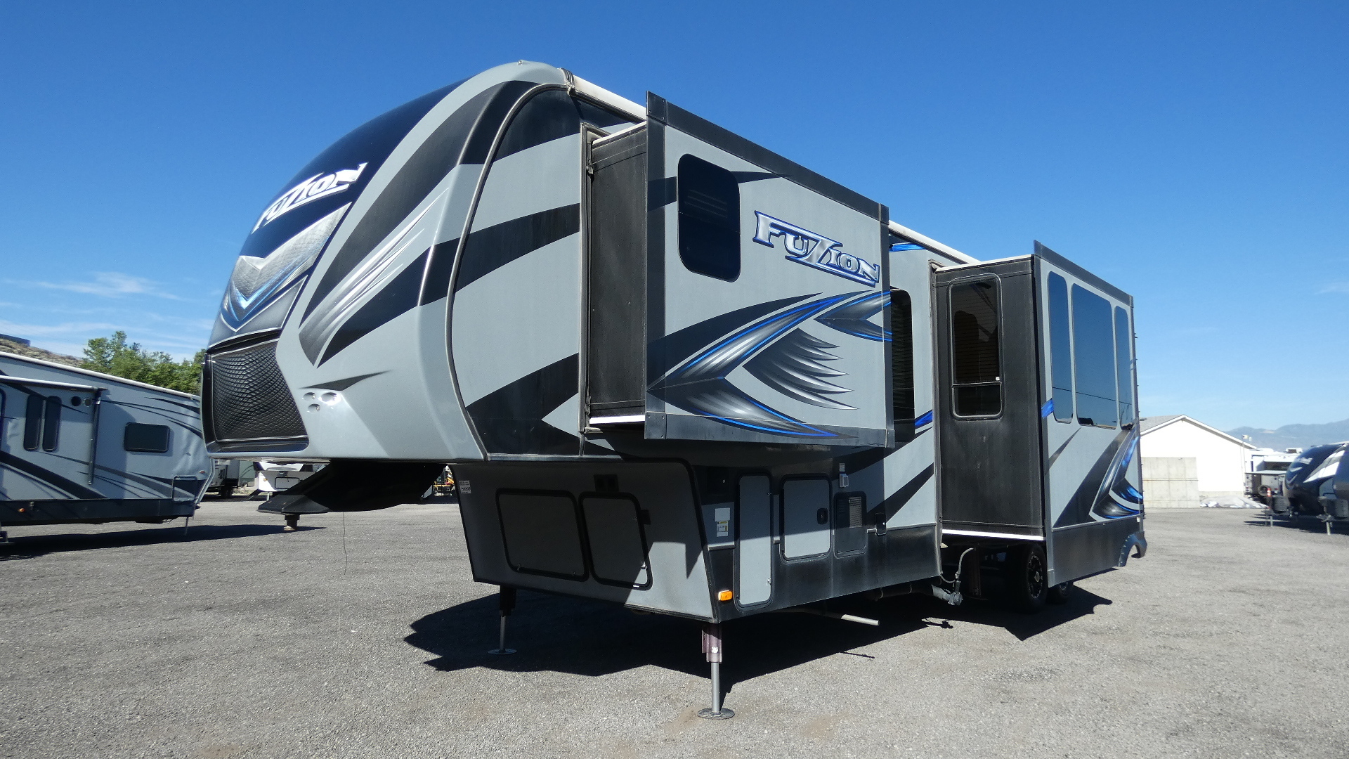 2015 Keystone FUZION 325 in draper UT