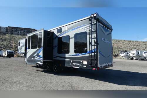 2015 Keystone FUZION 325 in draper UT