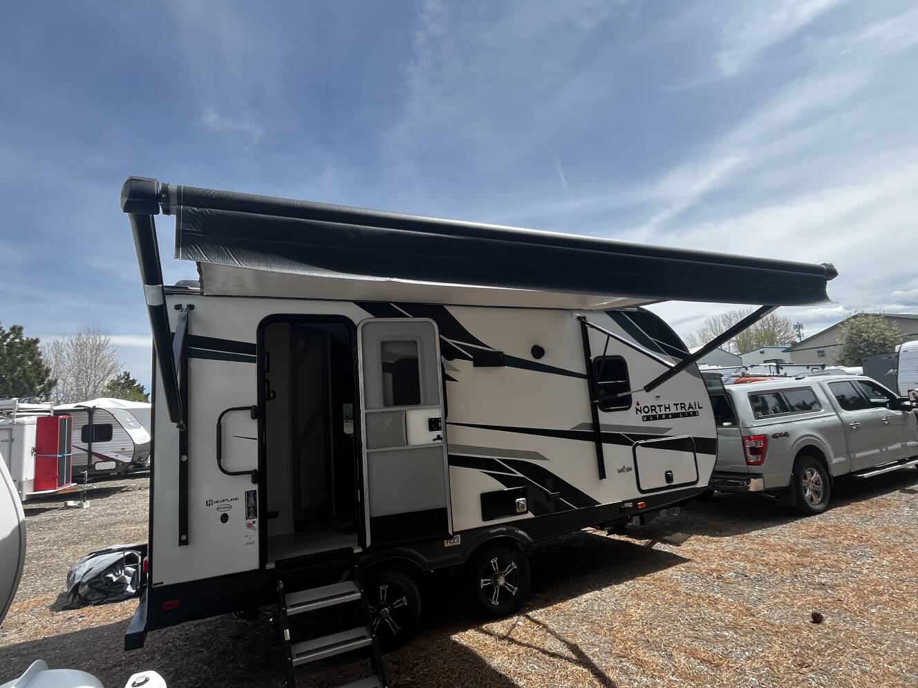 A photo of this 2022 Heartland NORTH TRAIL ULTRA LITE ID21RBSS