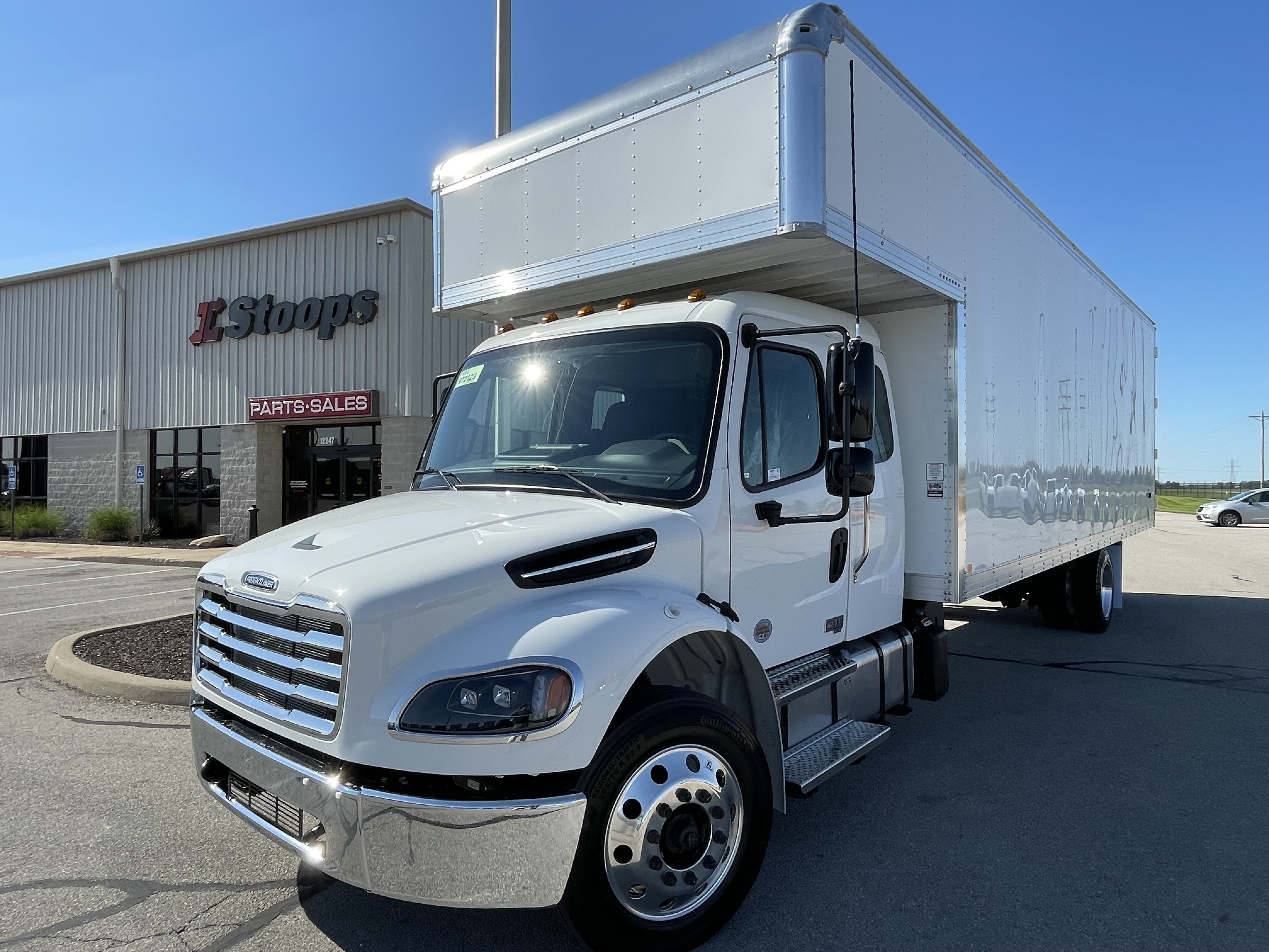 2027 FREIGHTLINER BUSINESS CLASS M2 106 in New Haven, IN