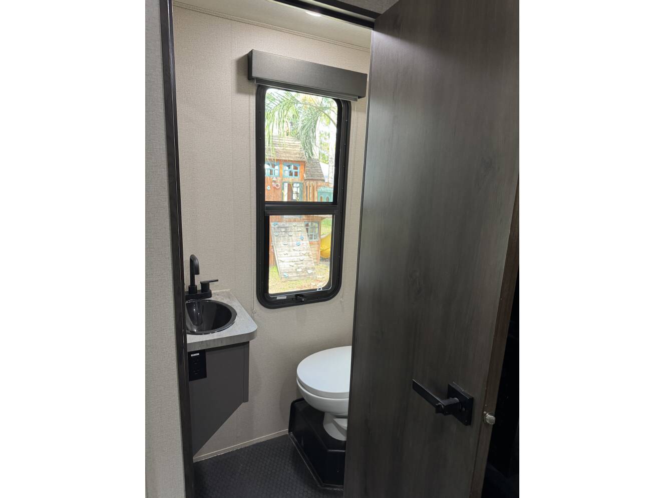 A photo of this 2021 Grand Design MOMENTUM M-CLASS 398MR