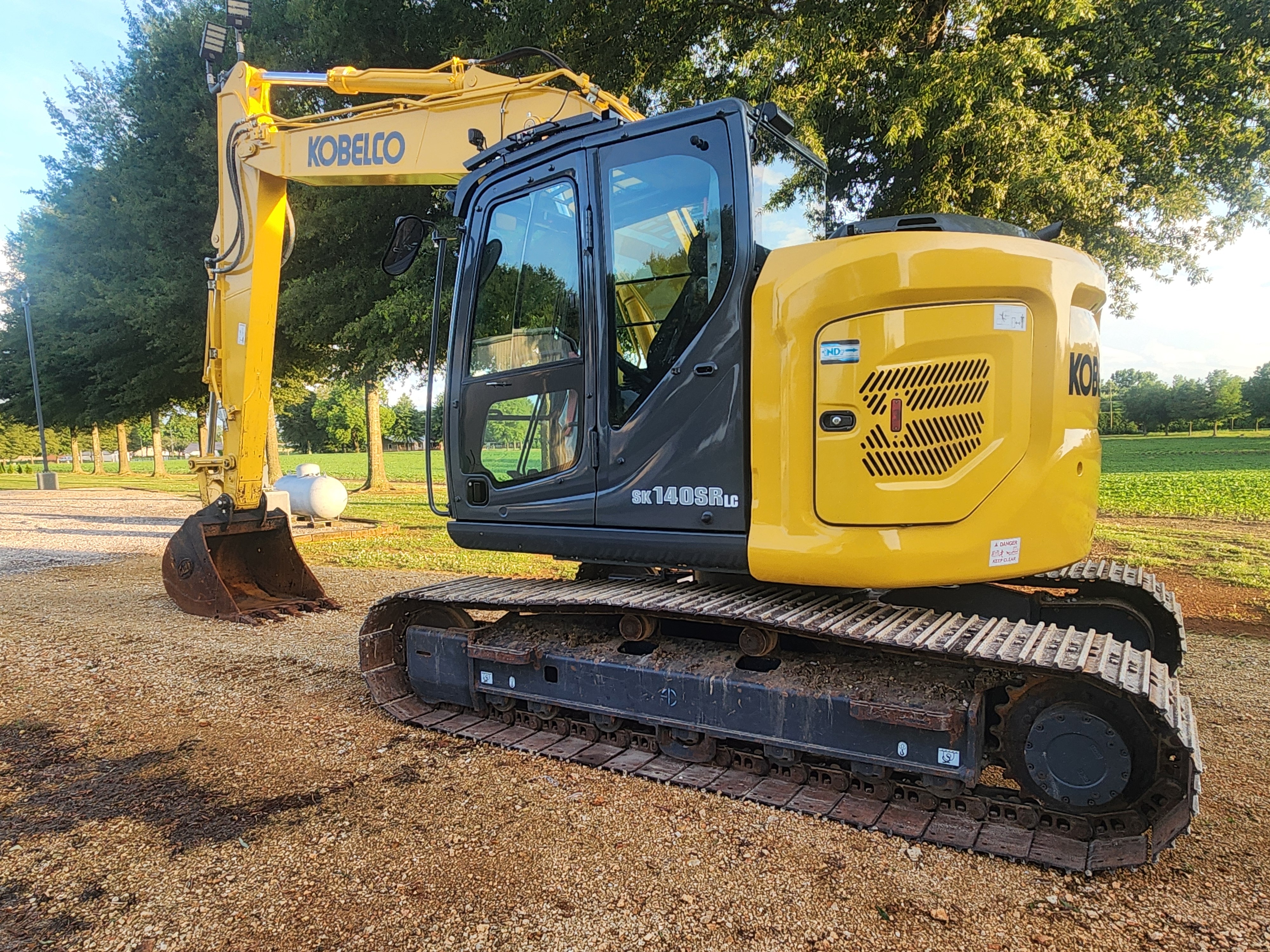 Kobelco SK140SRLC-7 Equipment For Sale - Kobelco SK140SRLC-7