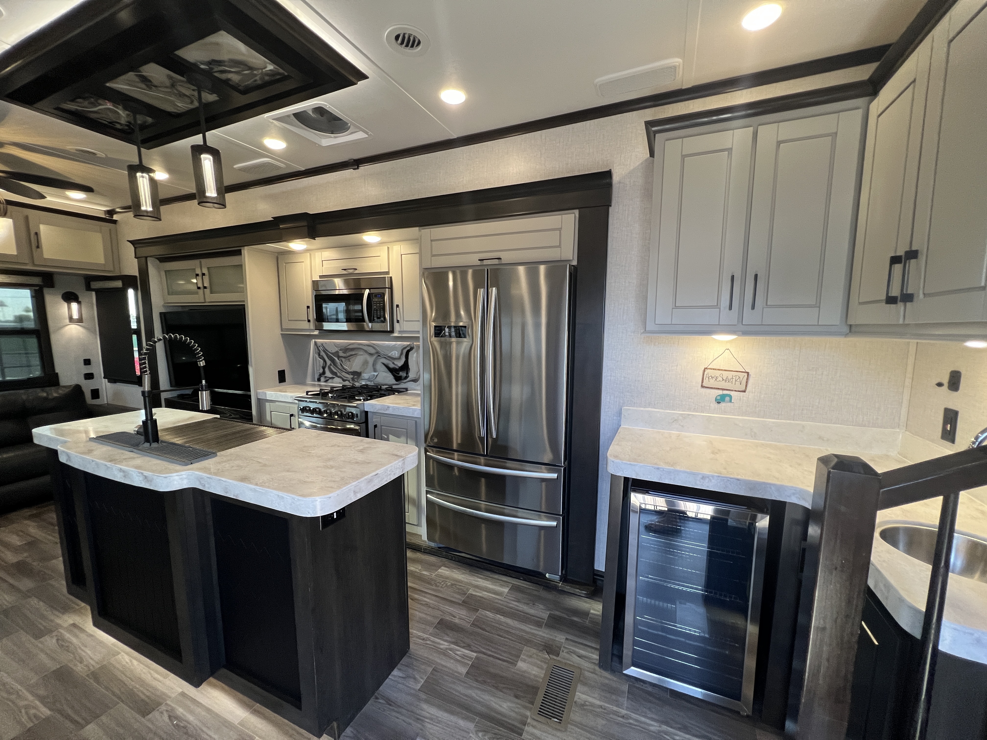2020 Redwood OTHER RV