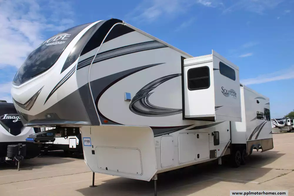 2021 Grand Design Solitude 373FB in cleburne TX