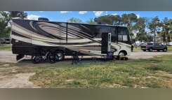 2012 Thor Motor Coach CHALLENGER 36FD RV