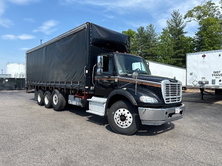 2019 Freightliner M211284S in Norton, MA