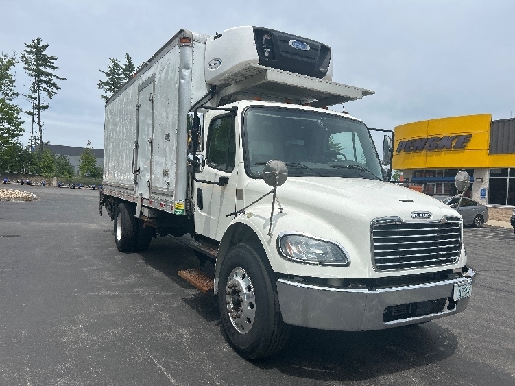 2020 FREIGHTLINER BUSINESS CLASS M2 106 in Londonderry, NH