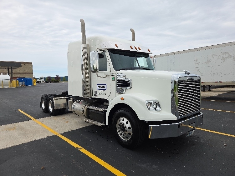2022 FREIGHTLINER 122 SD in Milwaukee, WI