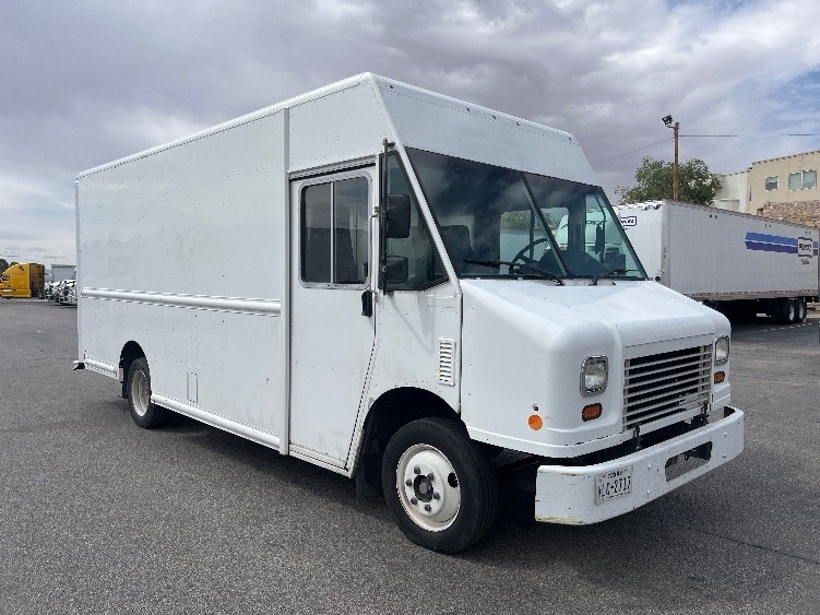 2018 Freightliner MT45 in El Paso, TX