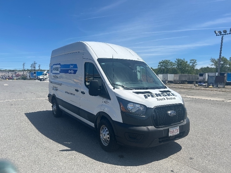 2023 FORD TRANSIT 250 in Londonderry, NH
