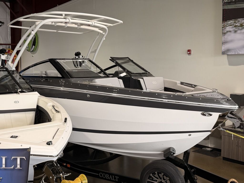 2026 Cobalt Boats R6 Surf in wayzata MN