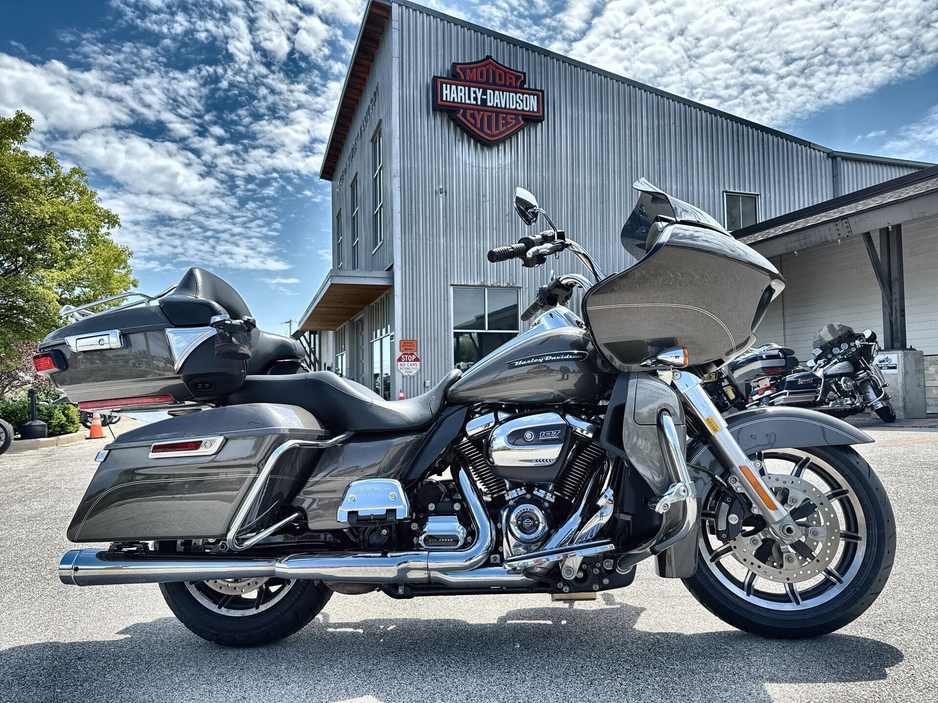 ハーレツーリング Gray Harley-Davidson Road Glide Motorcycles For Sale Near Ormond