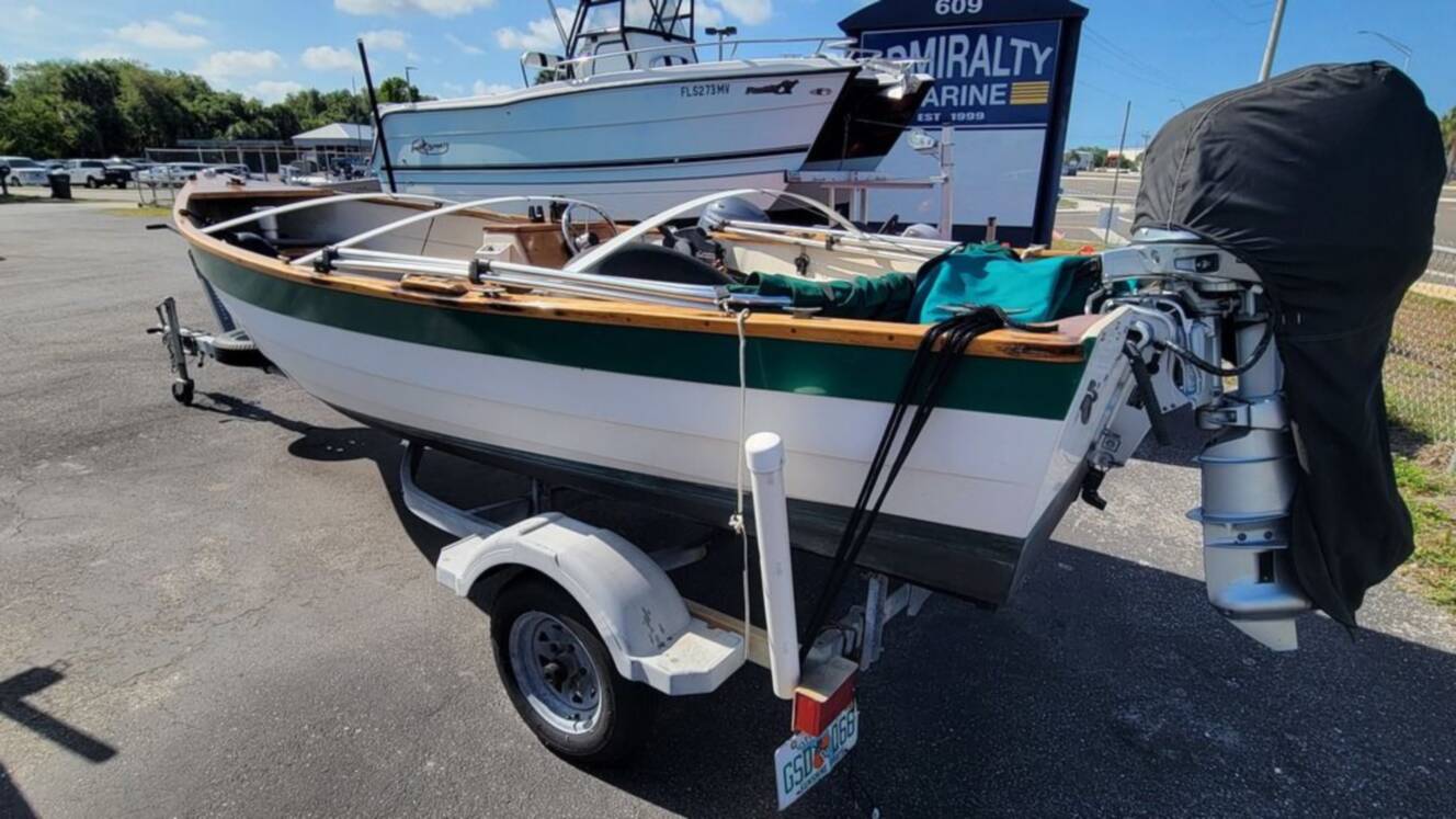 A photo of this 2011 Stur-Dee Boat Co Amesbury 16