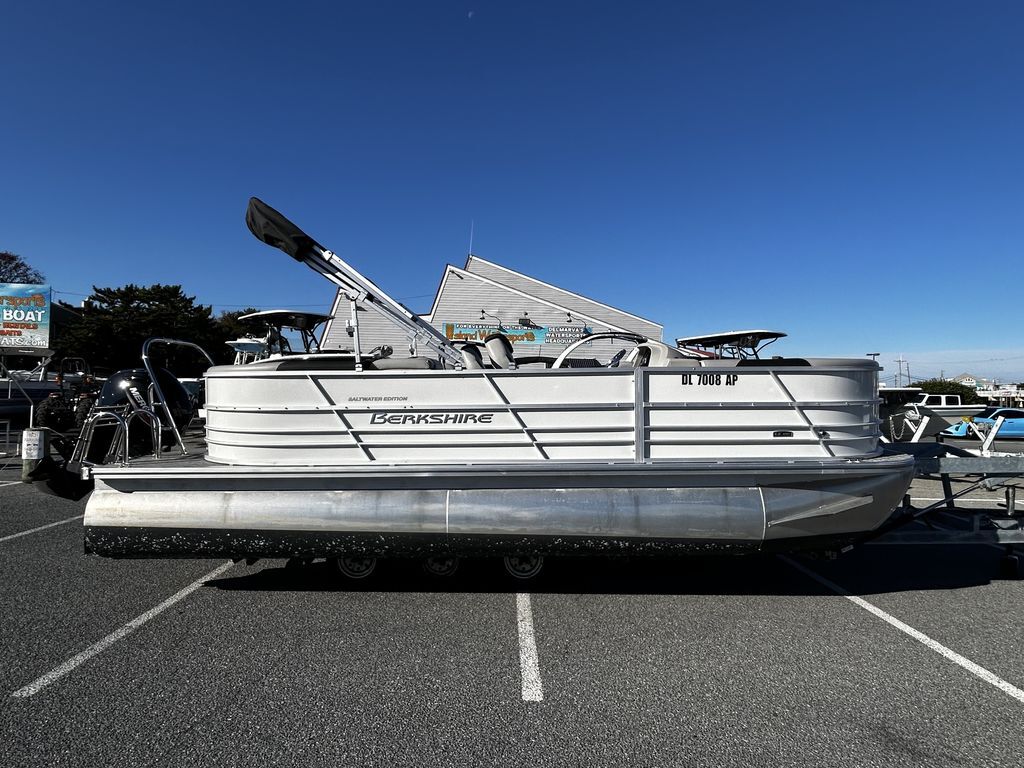 2024 Berkshire Pontoons 22RFX LE 2.75 NAN in fenwick island DE