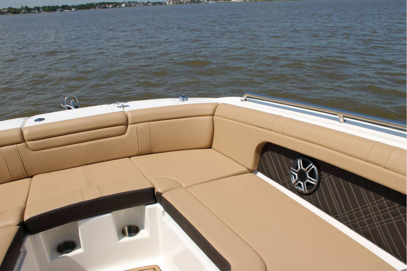 A photo of this 2026 Sea Ray SDX 290