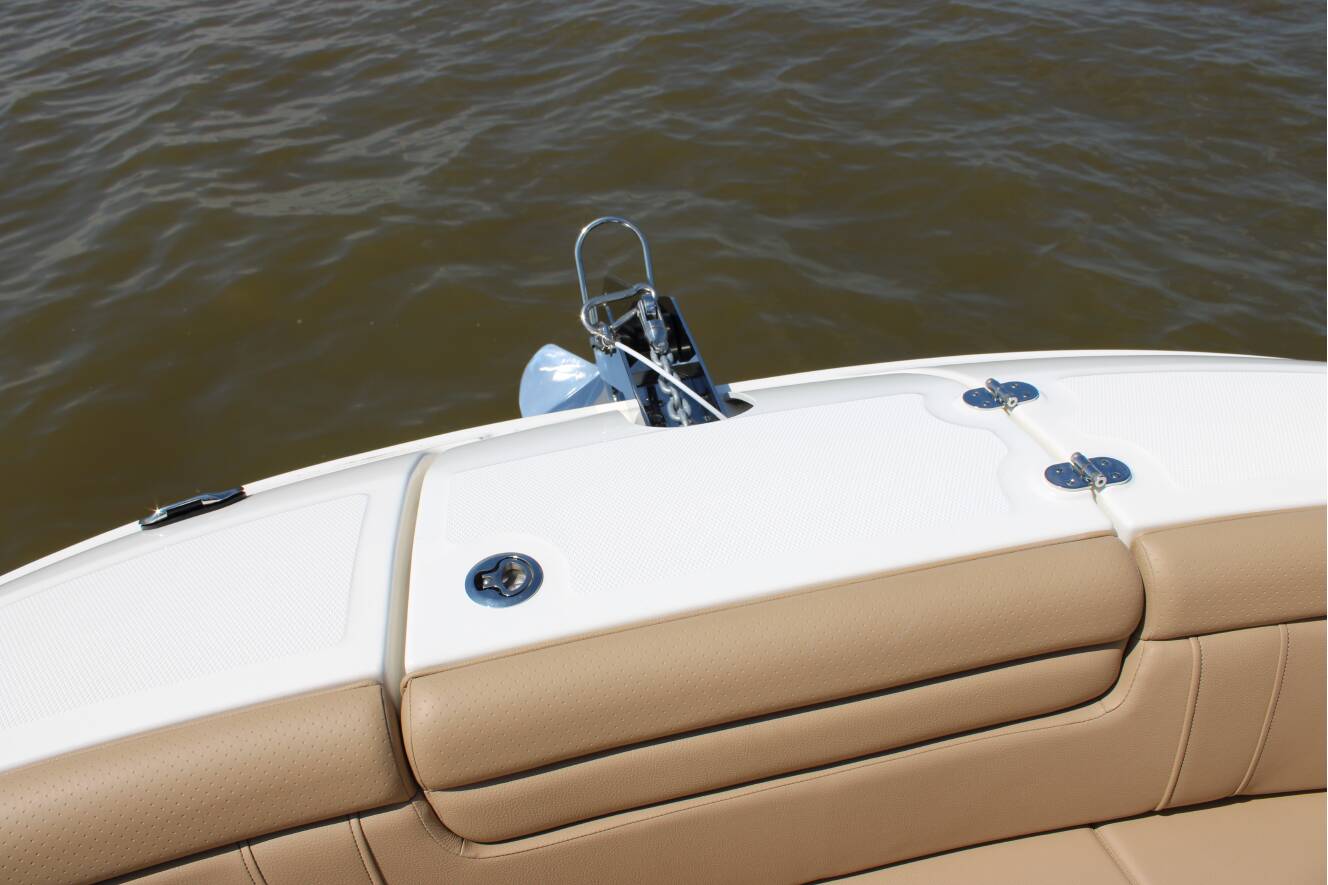 A photo of this 2026 Sea Ray SDX 290