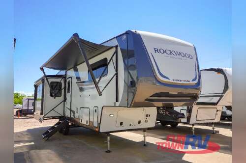 2026 Forest River Rv Rockwood Signature 361RLS in cleburne TX