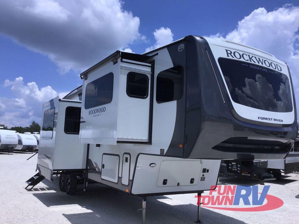 2026 Forest River Rv Rockwood Signature 402SFL in fairfield TX