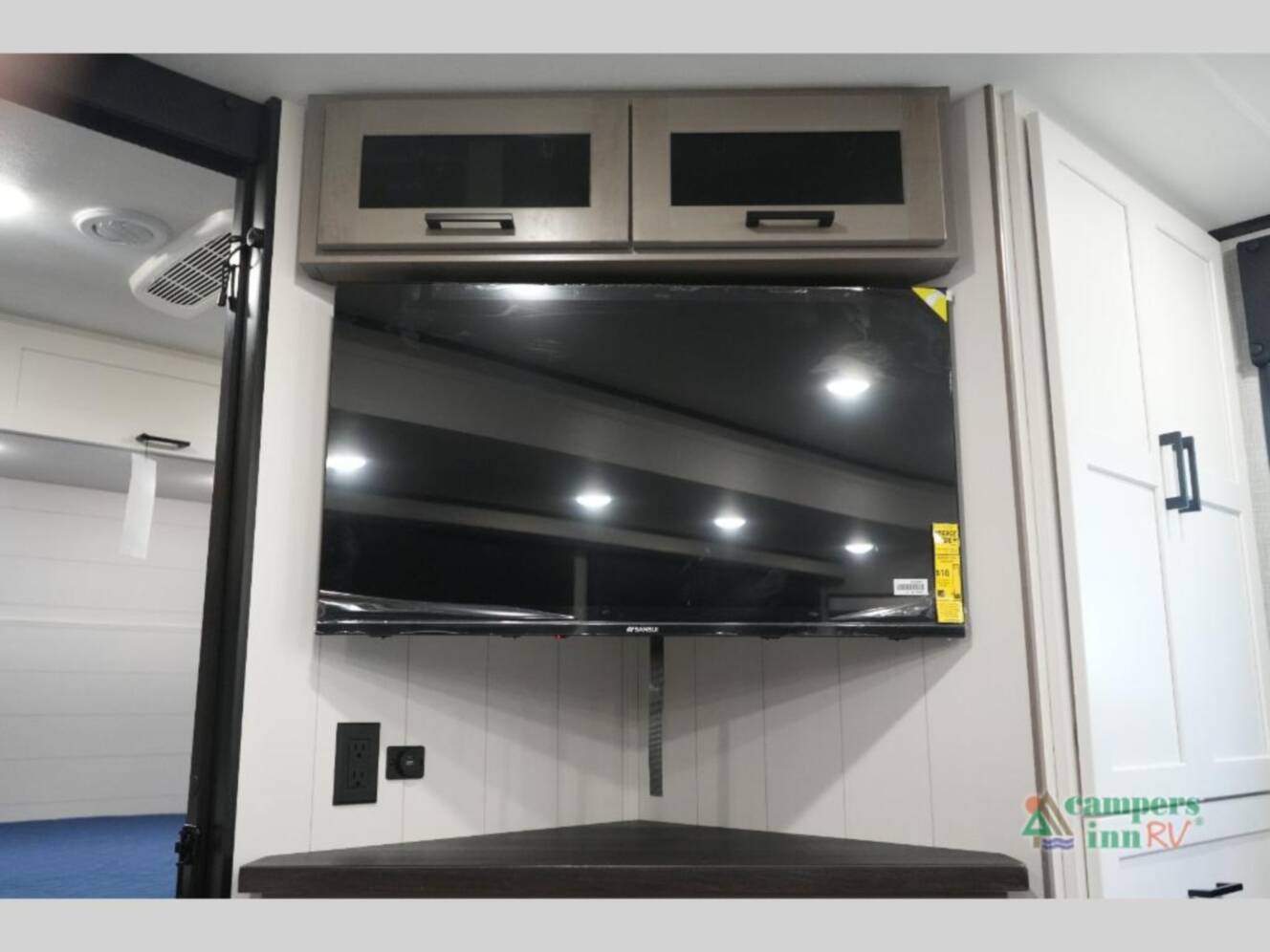 A photo of this 2025 Jayco Jay Feather 29BHB