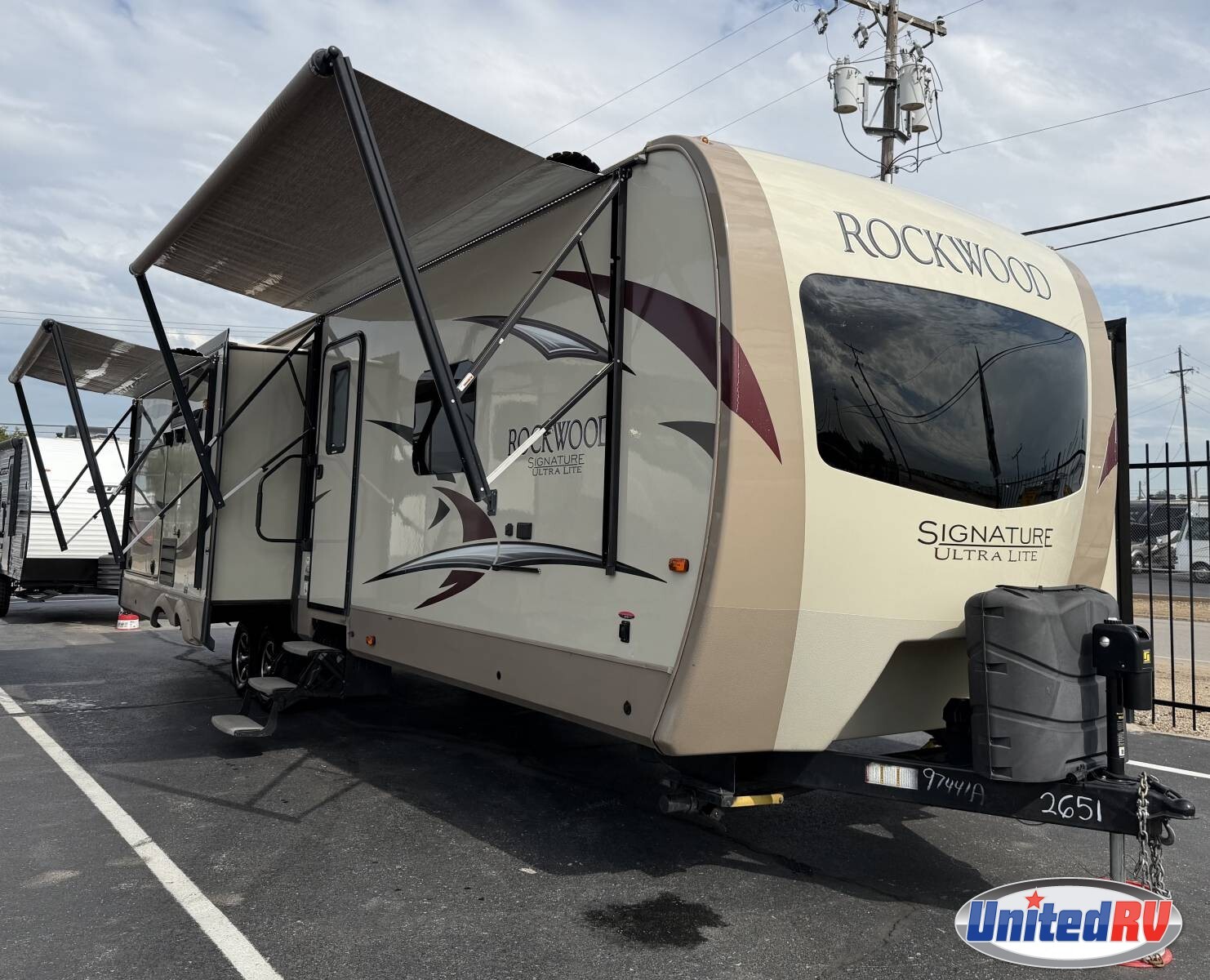 2018 Forest River ROCKWOOD SIGNATURE 8328BS in fort worth TX