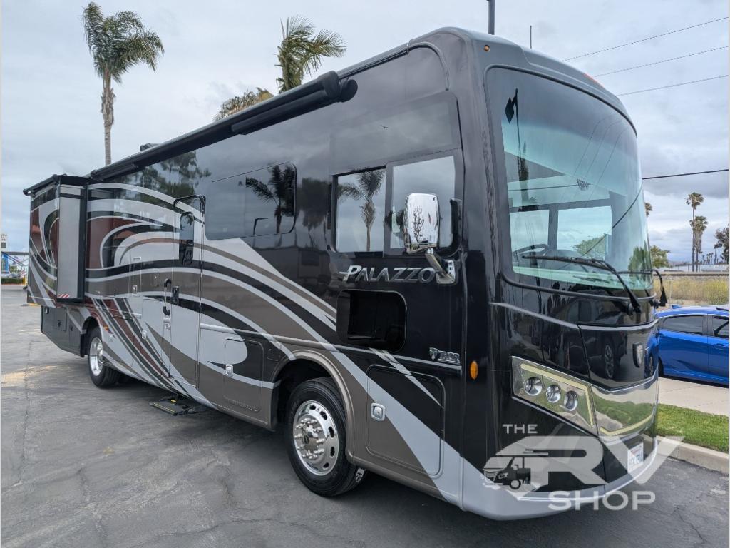 2022 Thor Motor Coach Palazzo 33.6 Class A Diesel Motorhome - Diesel Pusher RV