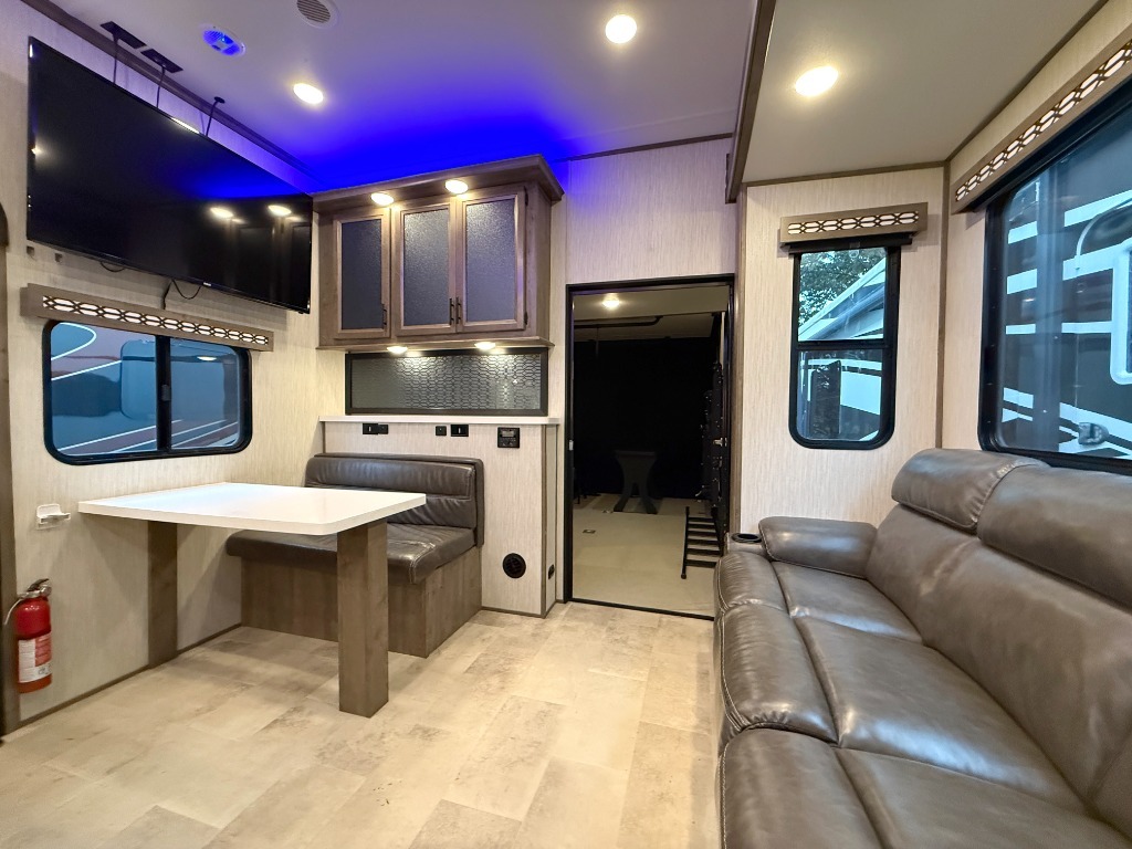 2021 Forest River Rv Vengeance Rogue Armored 4007V in mcdonough GA