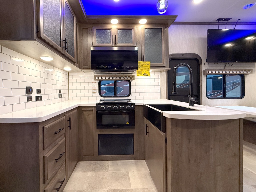 2021 Forest River Rv Vengeance Rogue Armored 4007V in mcdonough GA