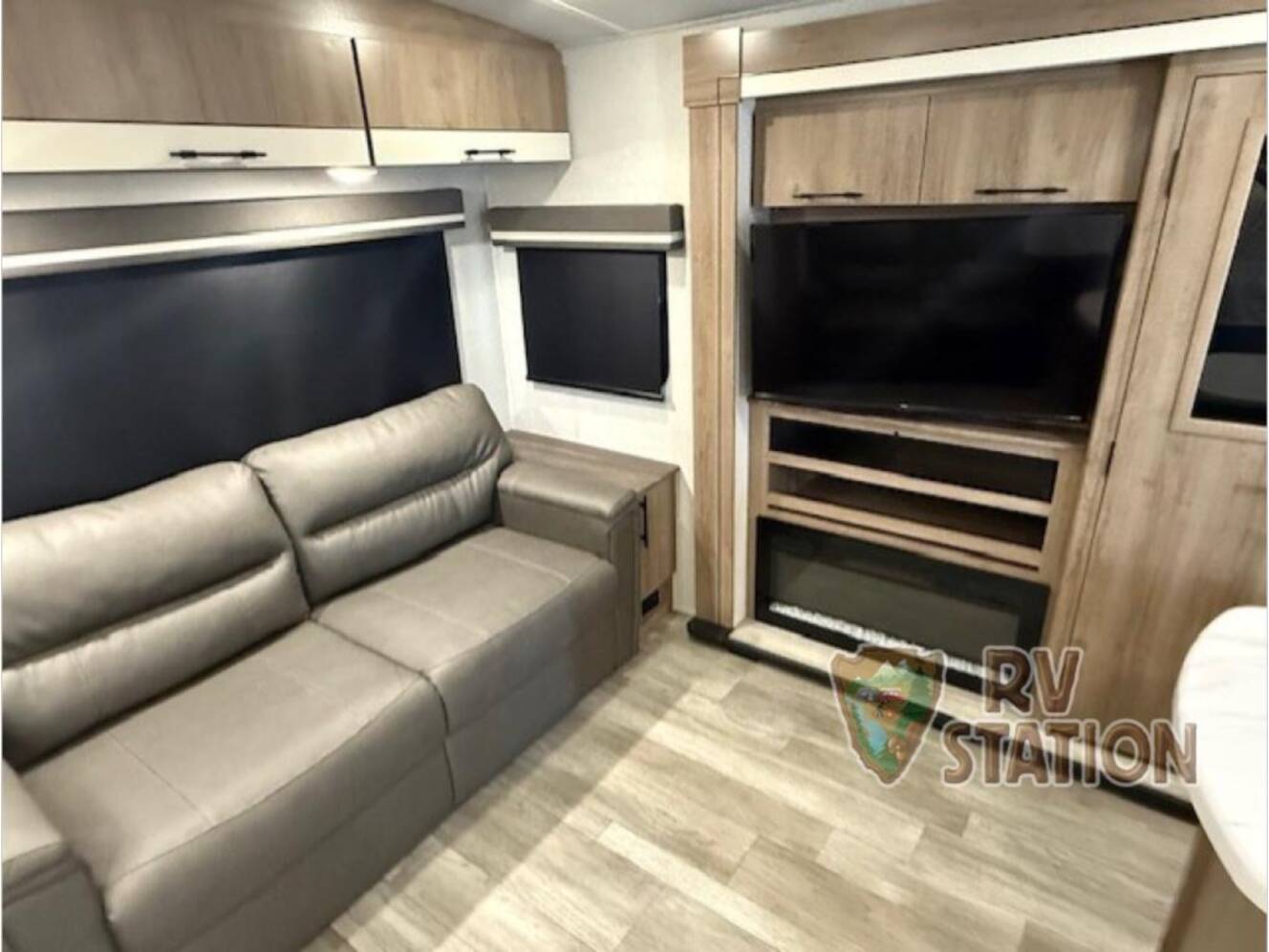 A photo of this 2024 Grand Design Imagine 2970RL