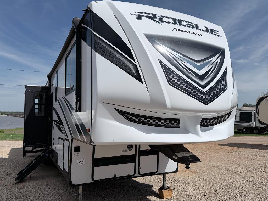 2021 Forest River Rv Rogue 351A13 in breckenridge TX
