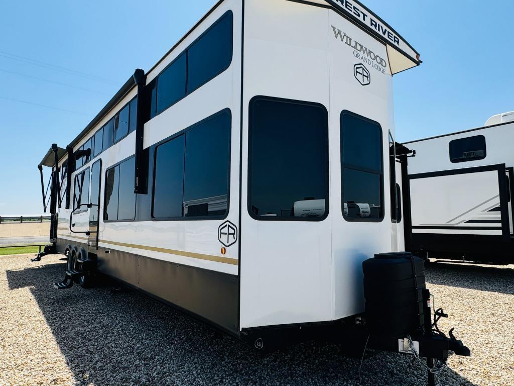 2025 Forest River Rv Wildwood Grand Lodge 42VERANDA in slaton TX