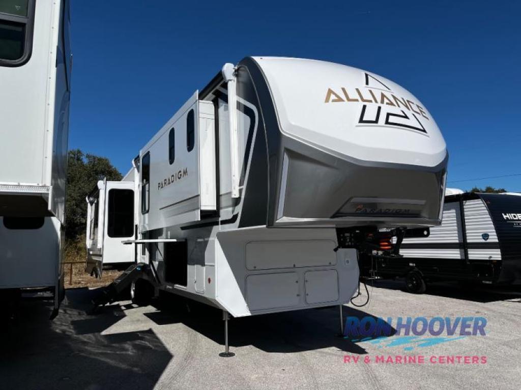 2026 Alliance Rv Paradigm 382RK in slaton TX