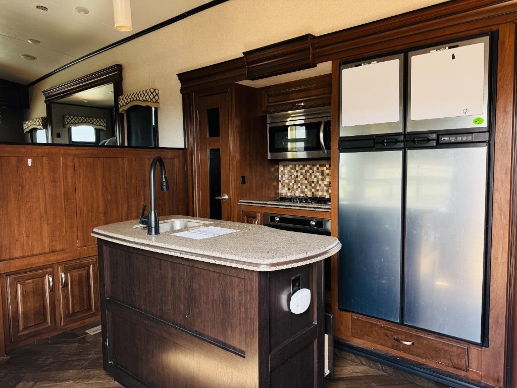 2017 Jayco North Point 387RDFS in slaton TX