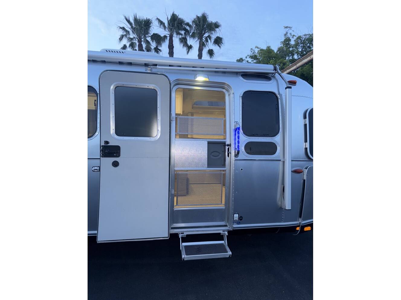A photo of this 2022 Airstream CLASSIC 30RBQ
