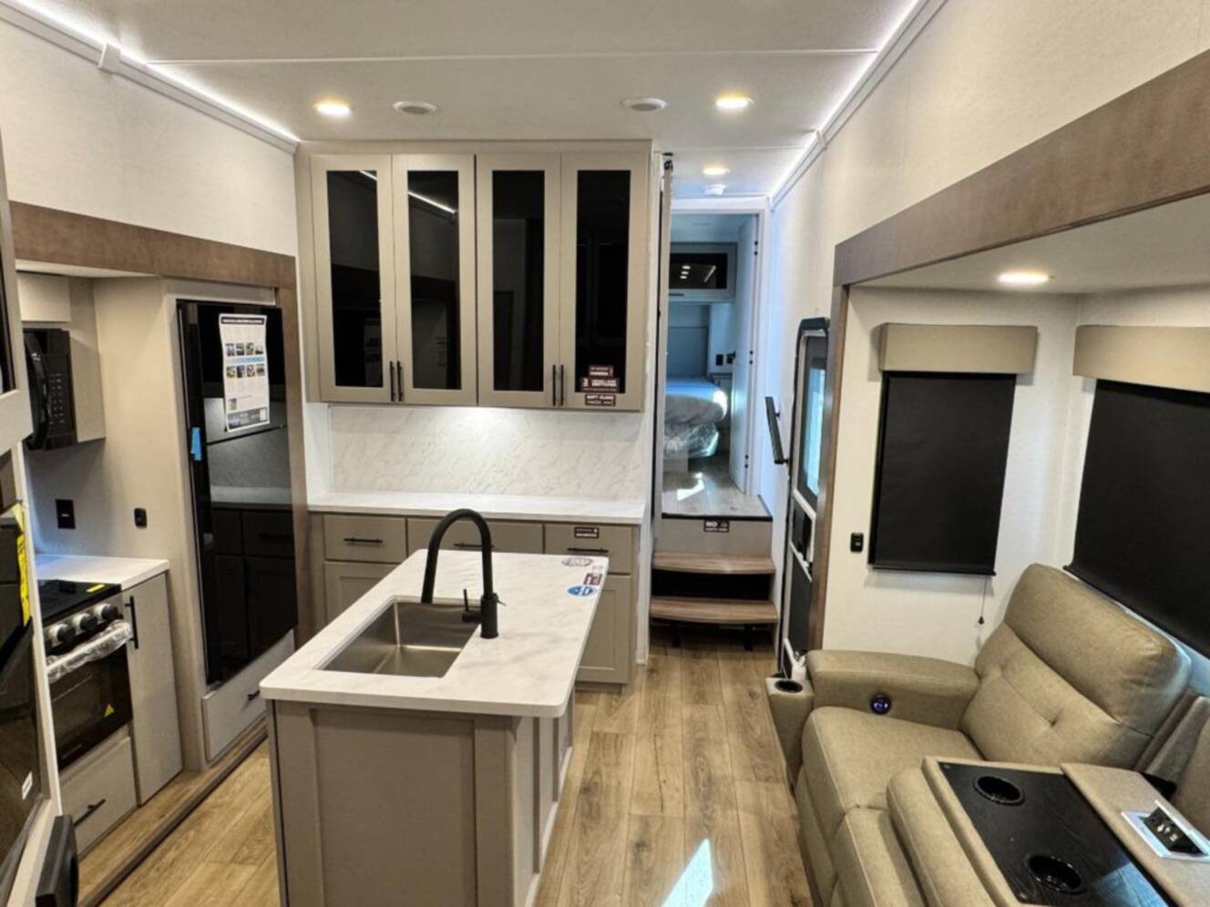 A photo of this 2026 Alliance Rv Valor All-Access 35A14