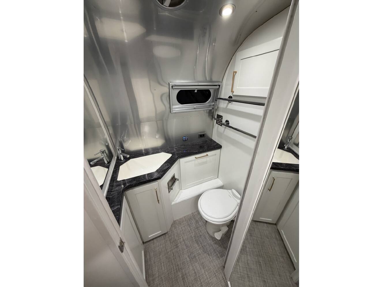 A photo of this 2022 Airstream CLASSIC 30RBQ