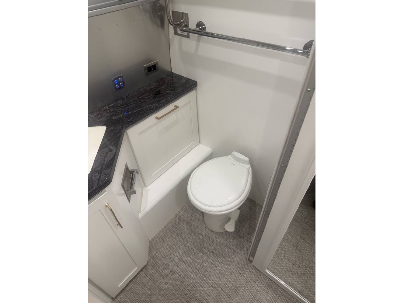A photo of this 2022 Airstream CLASSIC 30RBQ