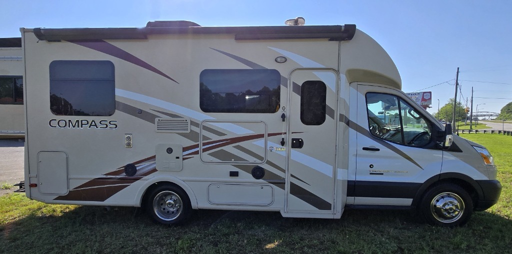2016 Thor Motor Coach Compass 23TR RV
