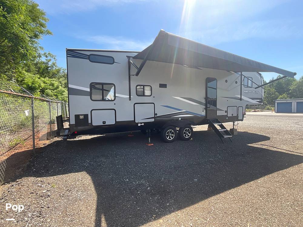 2022 Cherokee Arctic Wolf 287BH in taylors SC
