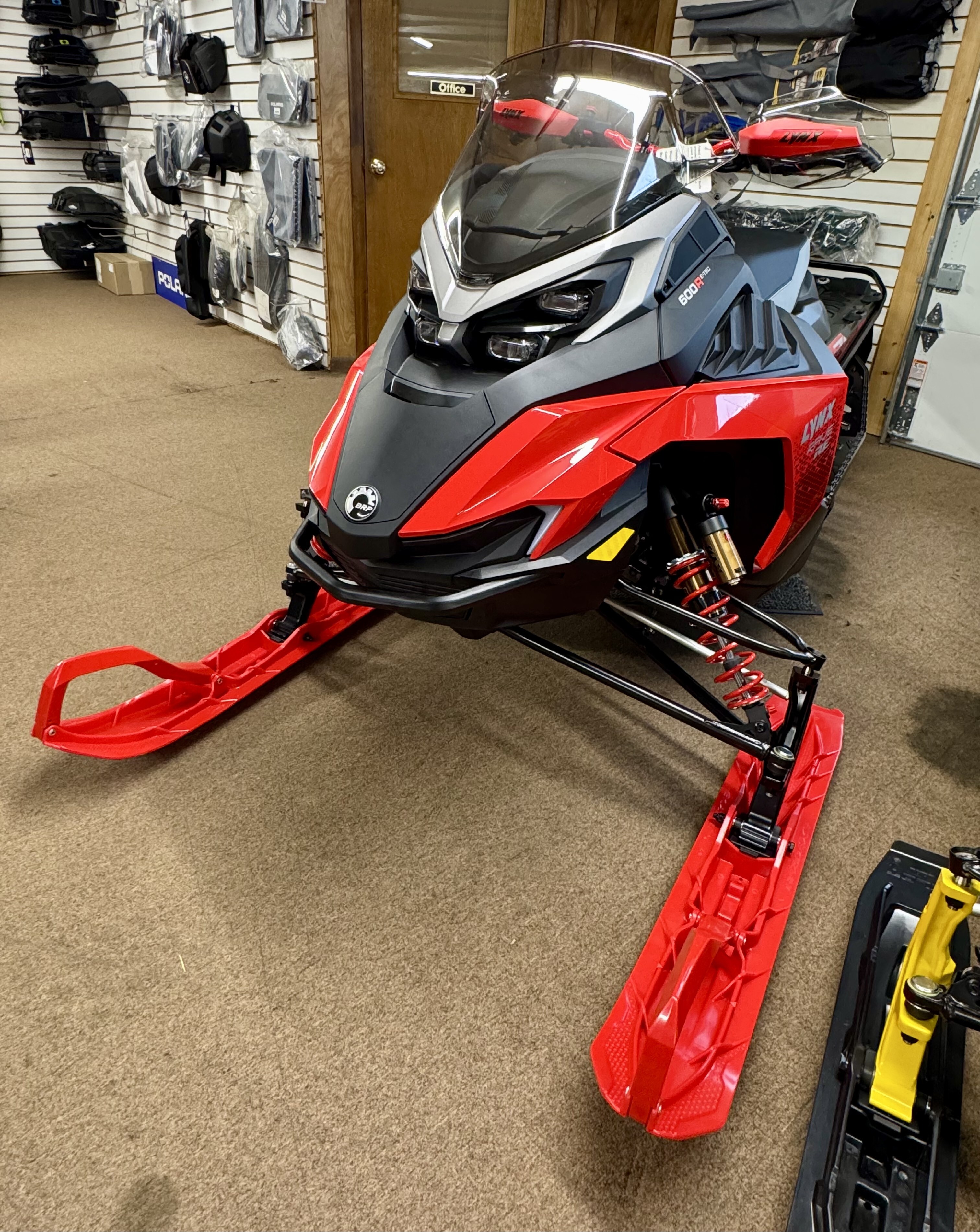 2026 Lynx Rave RE 600R E-TEC Ice Ripper XT 1.5 M.S. / E.S. in mars PA