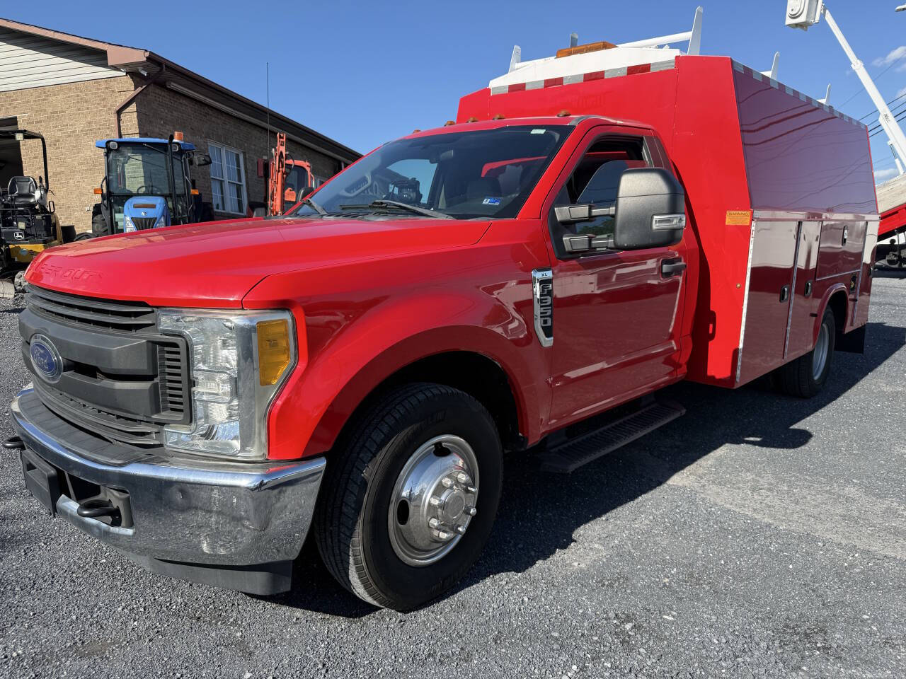 2017 FORD F350 KUV Enclosed Service Body in Harrisonburg, VA