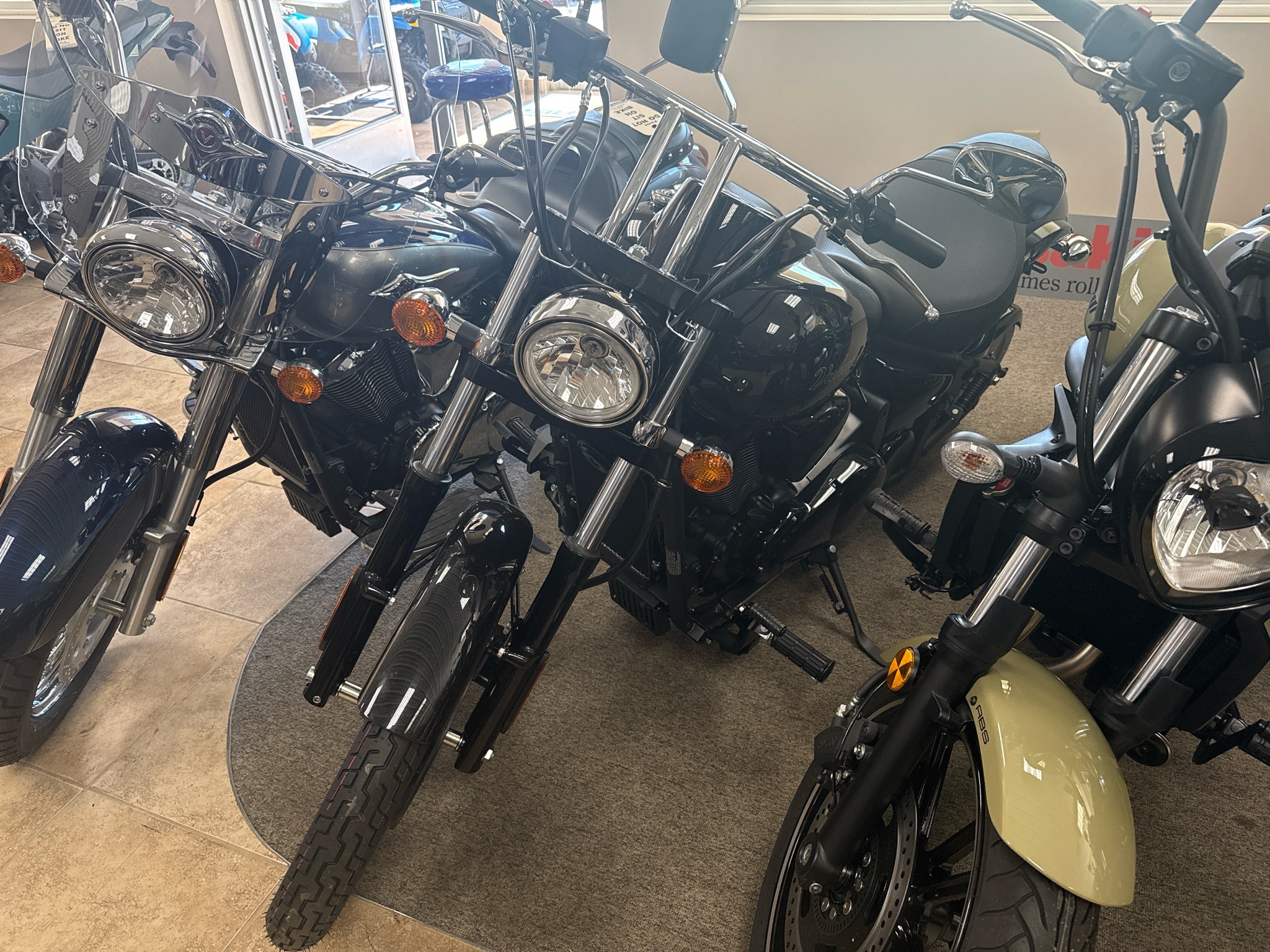 2026 Kawasaki Vulcan® 900 Custom 900 CUSTOM in Berkeley Springs, WV
