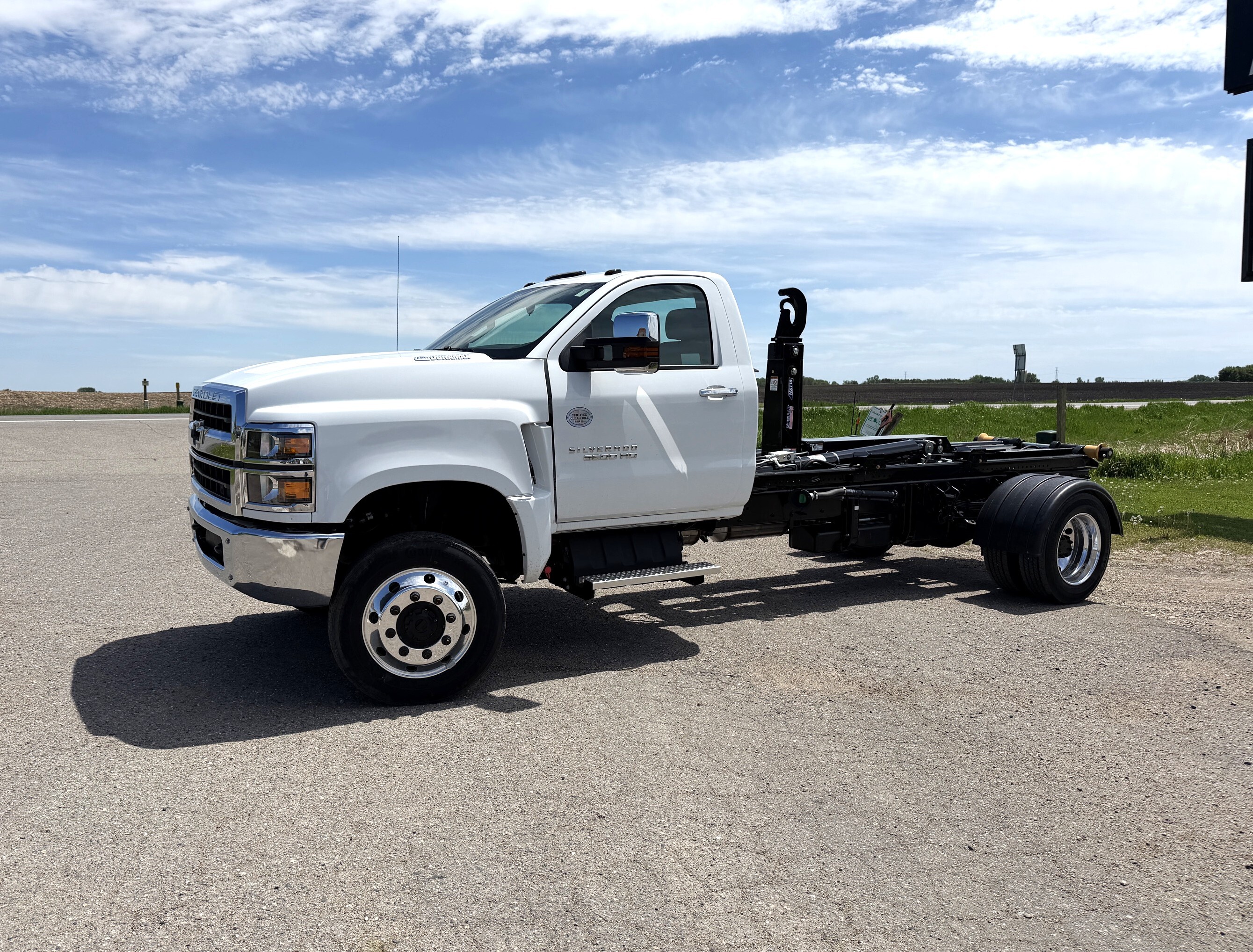2024 CHEVROLET SILVERADO MEDIUM DUTY in Elrosa, MN