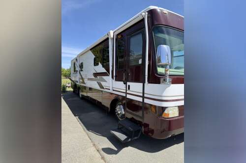 2003 Safari CHEETAH 3742 in fulton CA