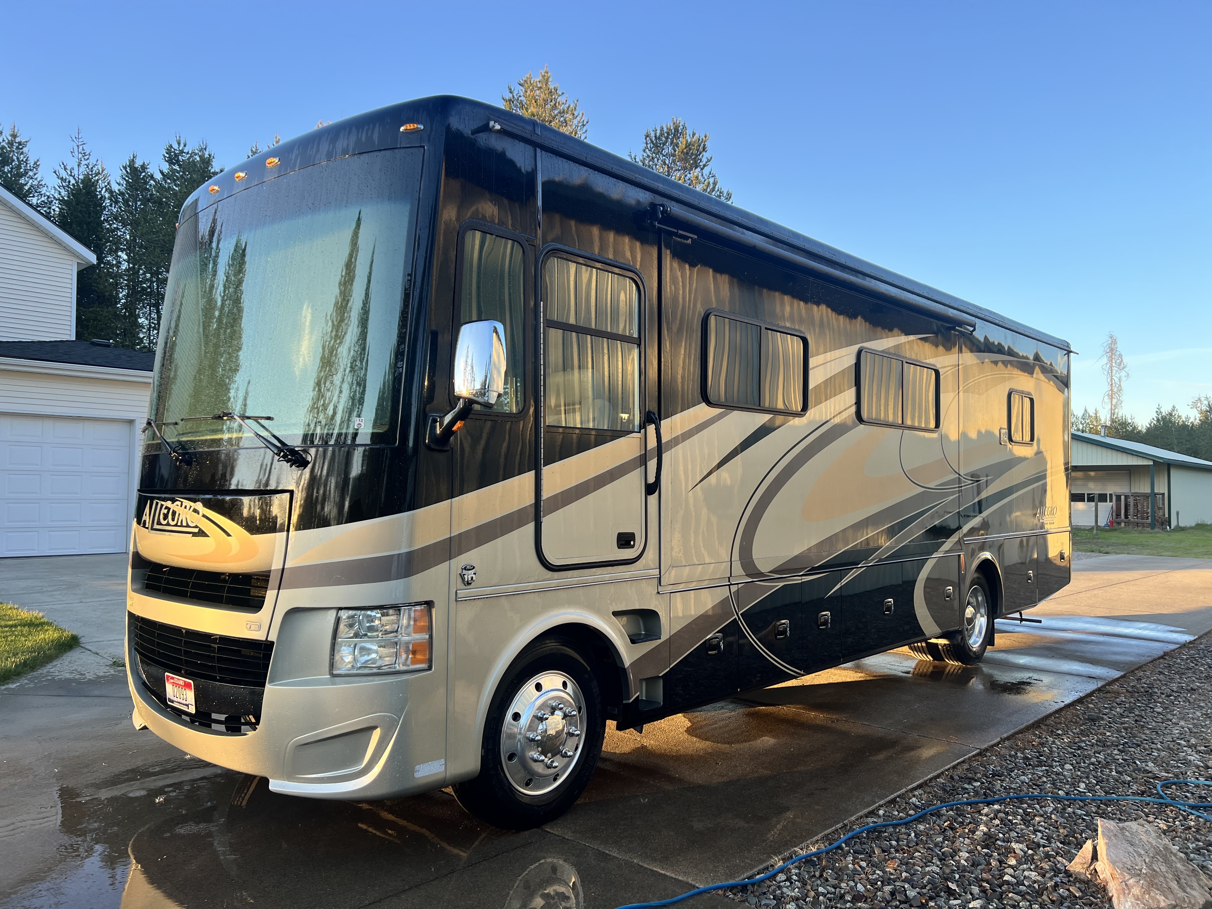 2015 Tiffin Motorhomes ALLEGRO OPEN ROAD 32 SA RV